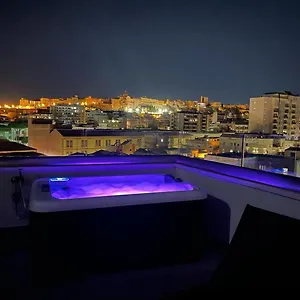 18 Dante Luxury Bed & Breakfast Cagliari